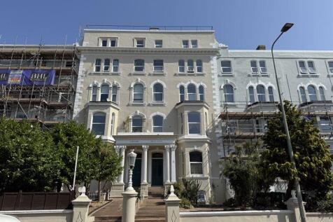11 Orchard Gardens, Teignmouth TQ14 Block of apartments for sale