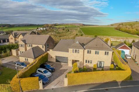 The Meadows, Dove Holes, SK17 6 bed detached house for sale