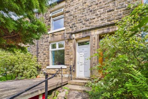 Hyde Bank Road, New Mills, SK22 2 bed terraced house for sale