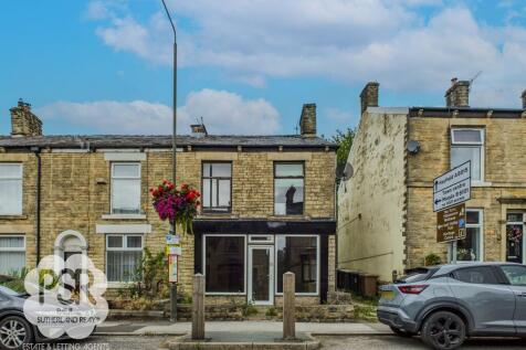Albion Road, New Mills, SK22 2 bed property for sale
