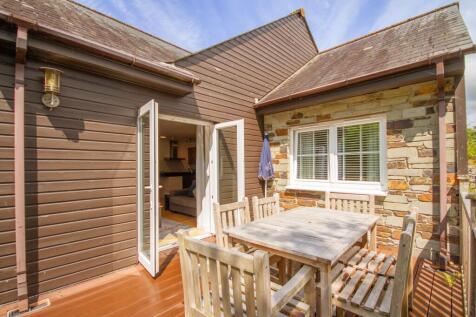 2 bedroom lodge for sale