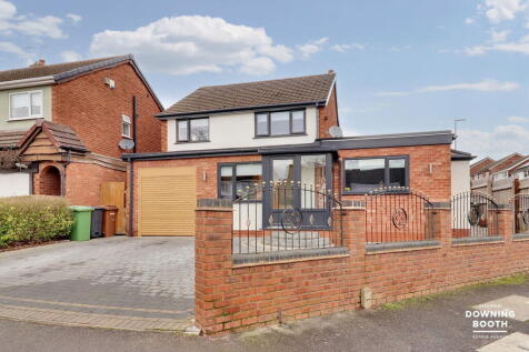 Waverley Avenue, Birmingham B43 4 bed detached house for sale