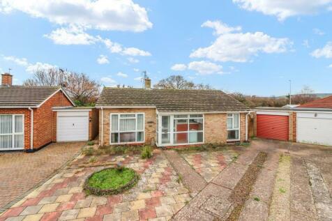 Drockmill Close, Polegate BN26 2 bed detached bungalow for sale