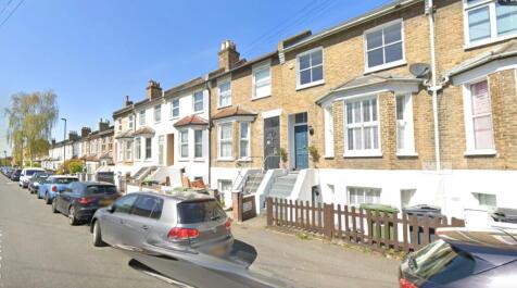 2 bedroom town house for sale