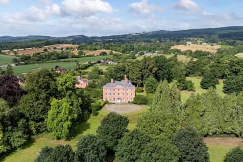 9 bedroom detached house for sale