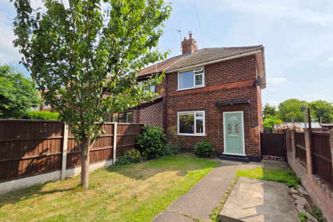 2 bedroom semi-detached house for sale