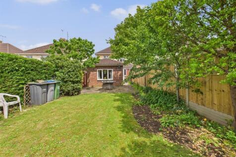 Lansdowne Close, Calne SN11 4 bed semi