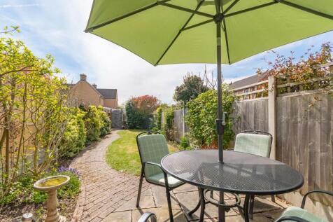 London Road, Moreton in Marsh GL56 2 bed terraced house for sale