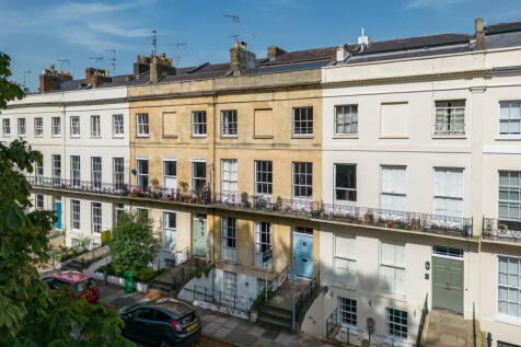 Montpellier Spa Road, Cheltenham GL50 2 bed flat for sale