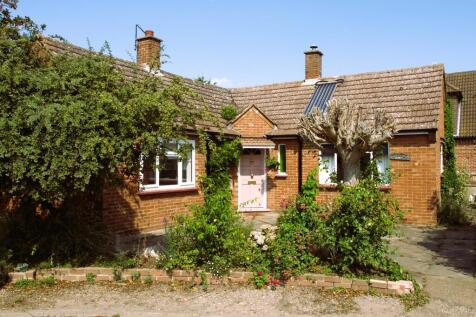 2 bedroom detached house for sale