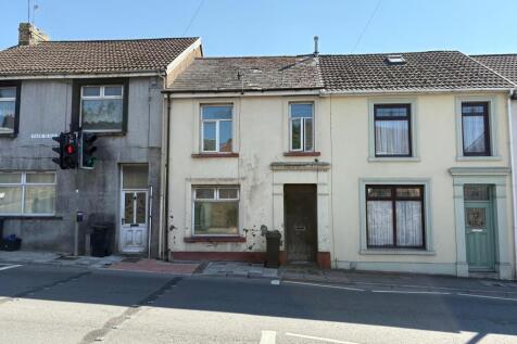 Terraced house for sale