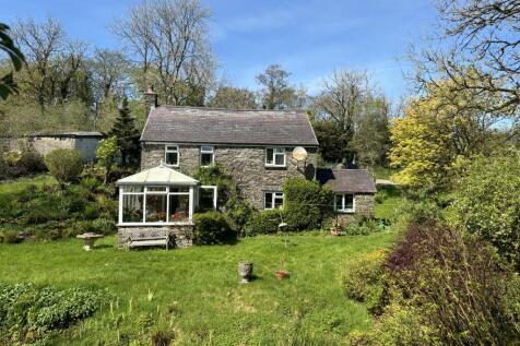 Cottage for sale