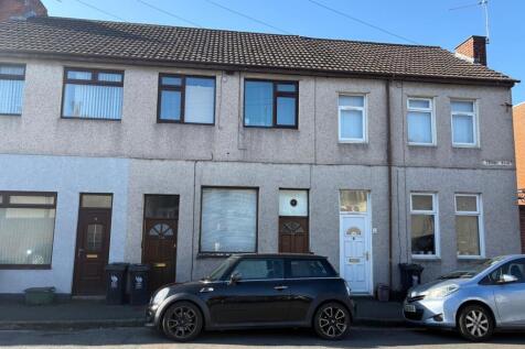 1 bedroom ground floor flat for sale