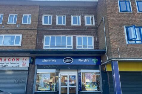 Terraced house for sale