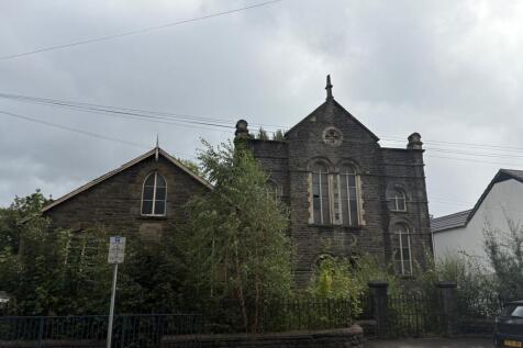 Detached house for sale