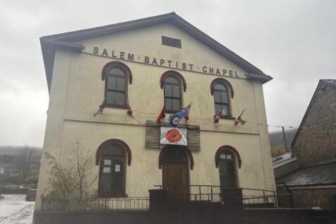 Detached house for sale