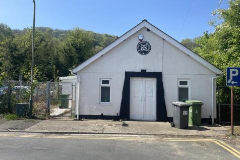 Detached house for sale