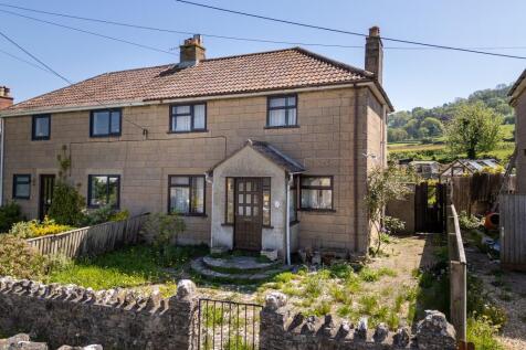 2 bedroom semi-detached house for sale