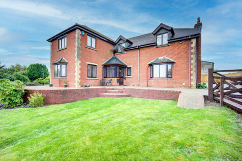 5 bedroom detached house for sale