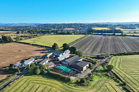 New Abbey Road, Dumfries DG2 4 bed property with land for sale