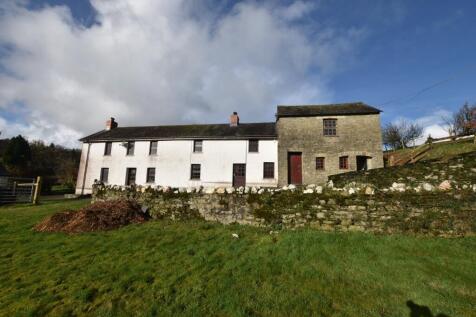 Tregroes, Llandysul SA44 4 bed property with land for sale
