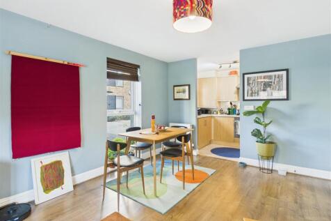 Gladeside, Cambridge 1 bed apartment for sale