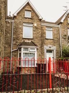 5 bedroom terraced house for sale