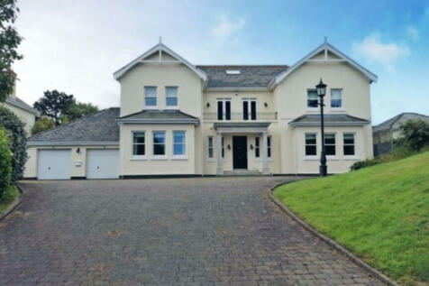 6 bedroom detached house for sale