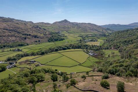 5 bedroom country house for sale