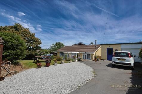 Petrockstow, Devon EX20 3 bed detached bungalow for sale