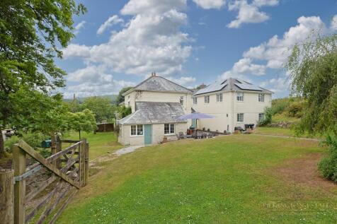 Caradon Town, Cornwall PL14 7 bed semi