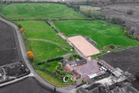 Stafford ST18 5 bed detached house for sale