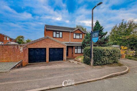 Cottage Close, Cannock WS12 4 bed detached house for sale