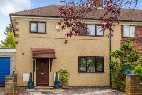 4 bedroom semi-detached house for sale