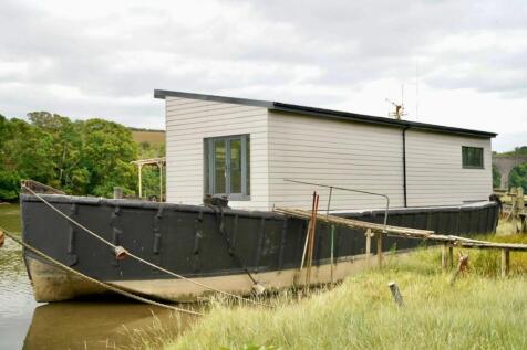 1 bedroom house boat for sale