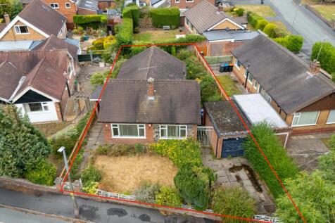 2 Border Way, Vicars Cross, Chester... 3 bed detached bungalow for sale