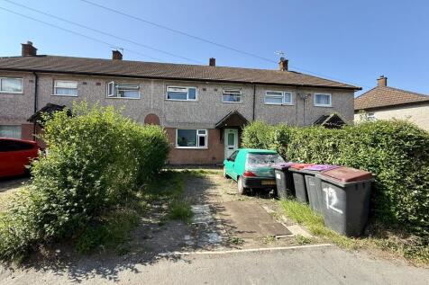 12 Queens Road, Donnington, Telford... 3 bed townhouse for sale