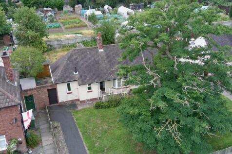 69 Hawksmoor Road, Stafford... 1 bed bungalow for sale
