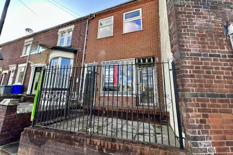 Shop 262 Werrington Road... 1 bed flat for sale