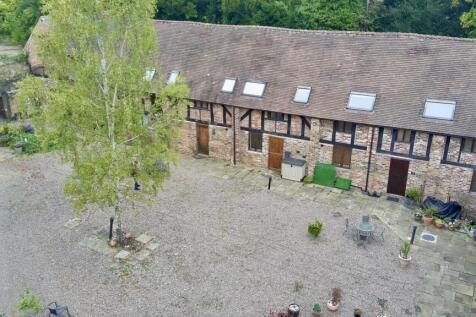 4 King Charles Barns, Church Street... 2 bed barn conversion for sale