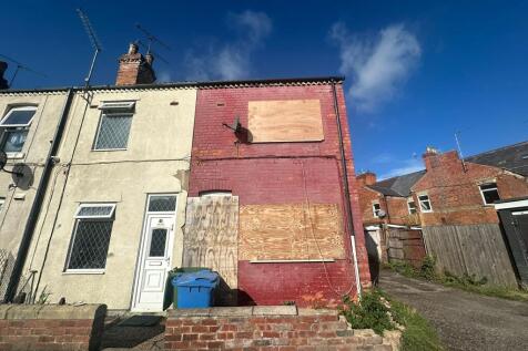 2 Vicars Walk, Worksop... 2 bed end of terrace house for sale