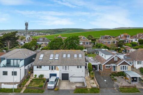 Rodmell Avenue, Saltdean, BN2 5 bed detached house for sale