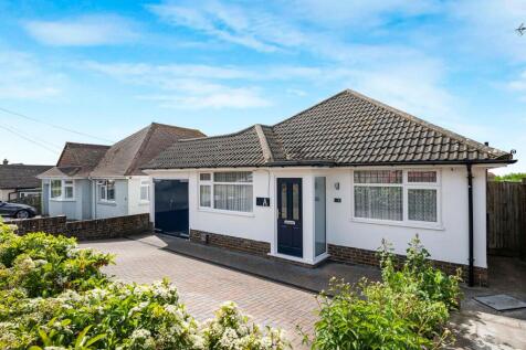 Brambletyne Avenue, Saltdean, BN2 3 bed detached house for sale