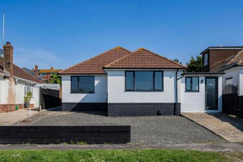 Brambletyne Avenue, Saltdean, BN2 3 bed detached house for sale