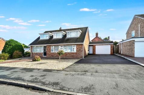 Shrewsbury Fields, Shifnal TF11 2 bed detached bungalow for sale