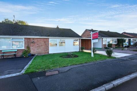 Barclay Close, Wolverhampton WV7 2 bed semi