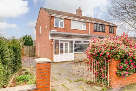 3 bedroom semi-detached house for sale