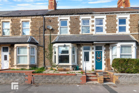 Court Road, Barry CF63 3 bed terraced house for sale