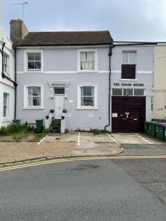 The Coach House, 106 Dover Road... 11 bed apartment for sale