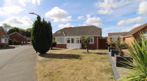 2 bedroom detached bungalow for sale